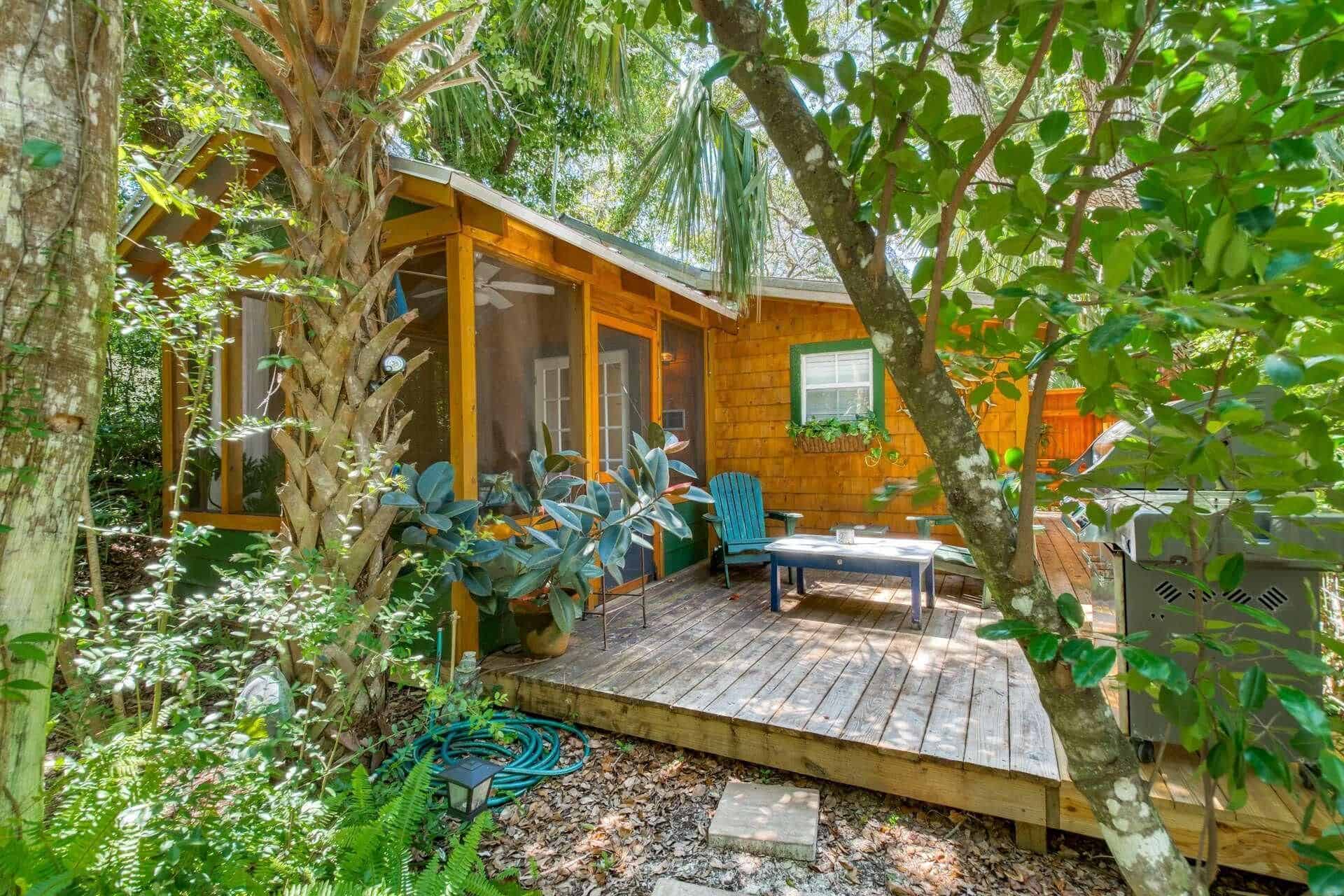 Tin Shed Revival Cabin St Augustine Florida Cabin Stay 001