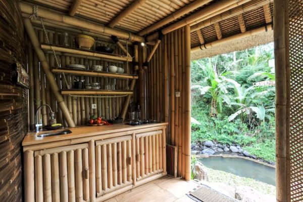 Tiny Bamboo Cabin in Bali 0010