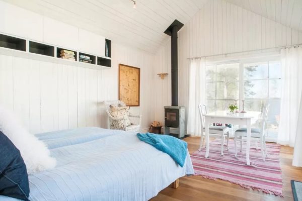 Tiny Bungalow by the Sea in Sweden 0014
