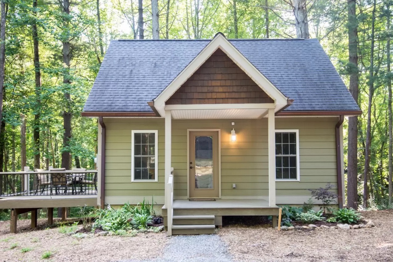 Tiny Cottage in Asheville Forest