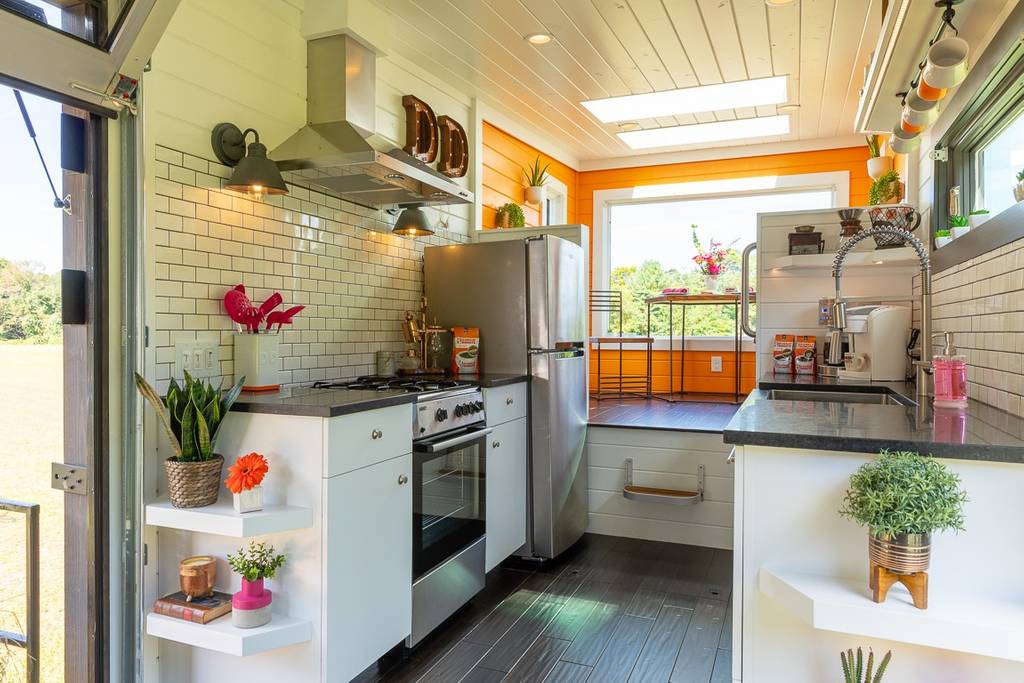 Tiny House That Runs on Coffee 003