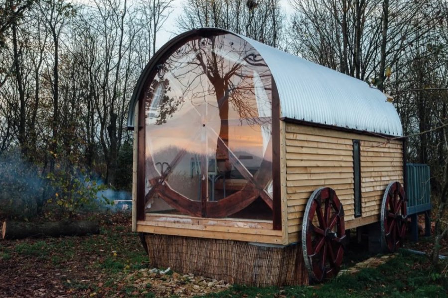 Tiny House in Rural England via Ralph on Airbnb 0010