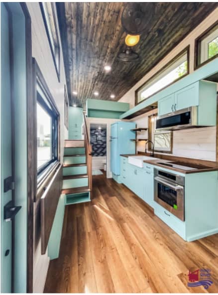 Tiny House w Three Stand-Up Bedrooms 2 18