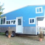 Tiny Modern Farmhaus in Dallas 001