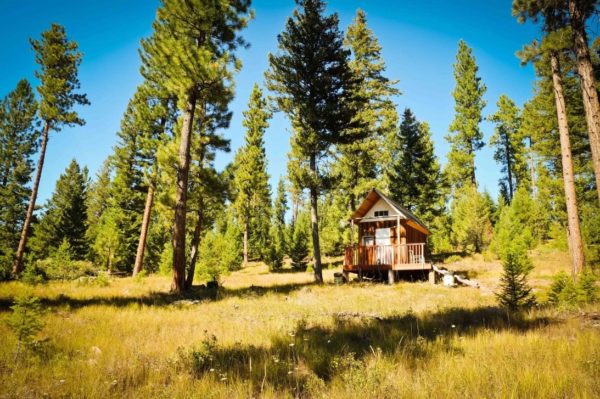 tiny-off-grid-mountain-cabin