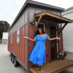 Toni Shelton Moves into Chicago’s First Tiny House 9