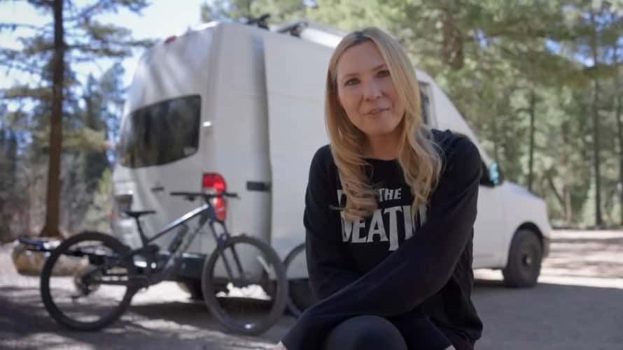 Travel Journalist Built Her Van in 15 Days!