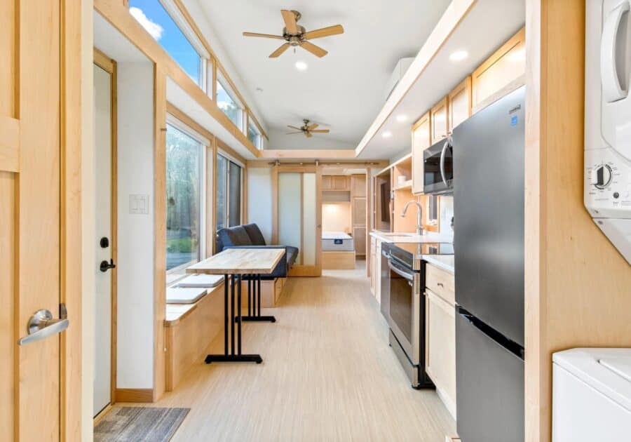 Traveler XLS Escape Oaks Village 88