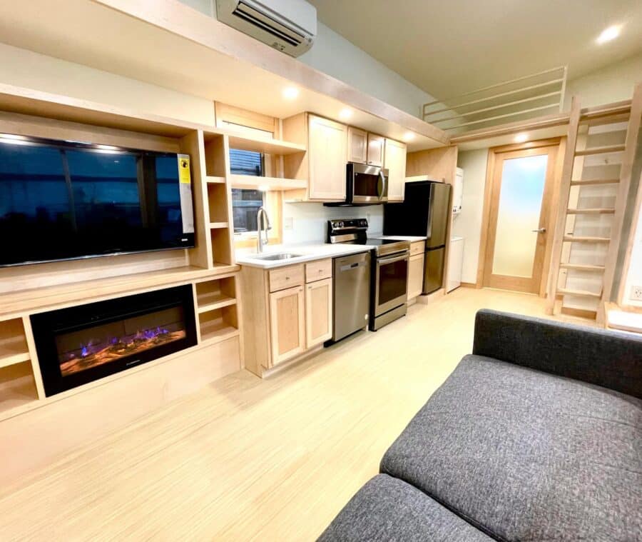 Traveler XLS Escape Oaks Village 889