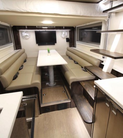 Two-story 8×8 Off Road Motorhome SLRV Commander 8×8 by SLRV Expedition-com-au 006