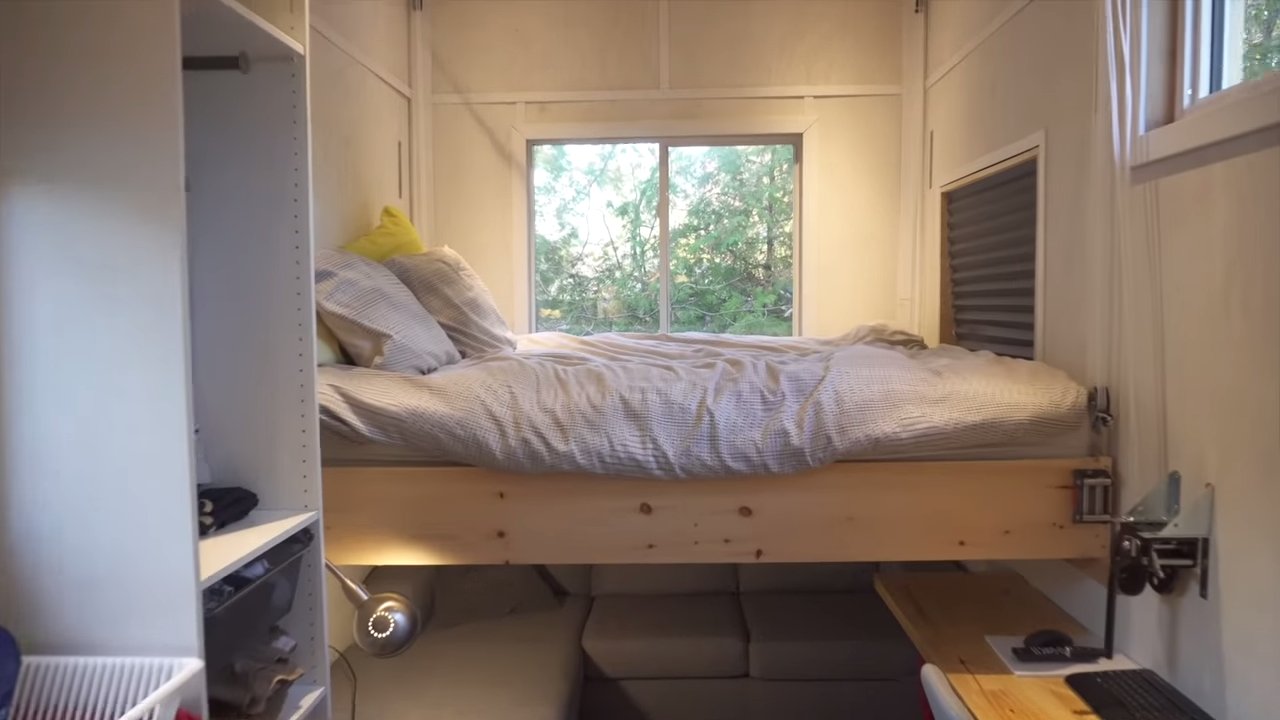 Tylers 15k Tiny House with Really Cool DIY Bed Lift