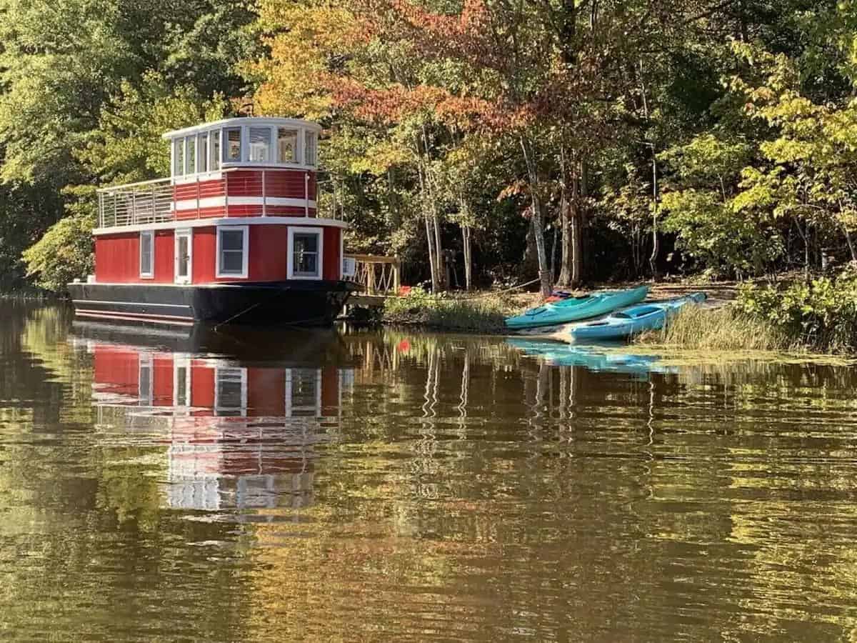 Red tugboat house vacation