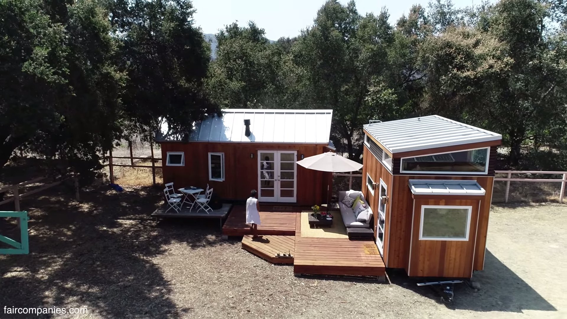 Vinas Tiny House and Home Office Joined by Deck 002