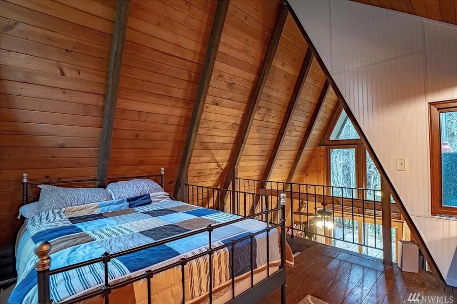 Whimsical A-frame Cabin in Hoodsport for 175k on 3 Lots via Zillow 0012