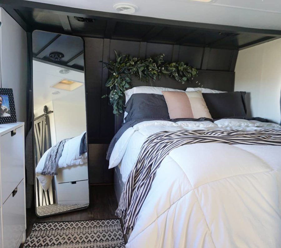 From Nearly-Homeless to Remodeling And Flipping RVs with Her Mom For A ...