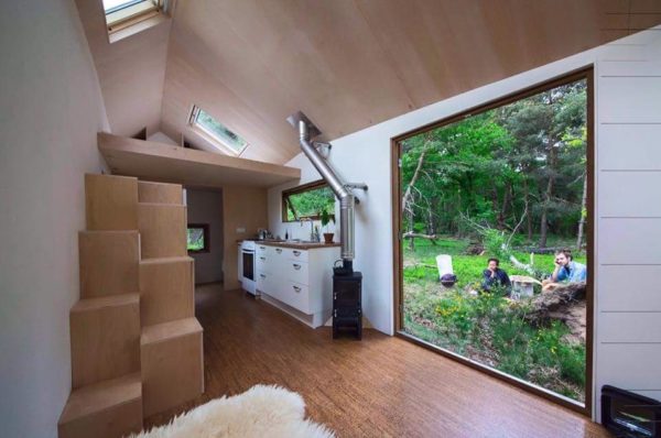 Womans Legal Tiny House in the Netherlands 003
