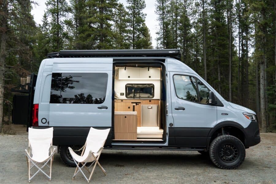 Yama-Vans-Trekka-Exterior