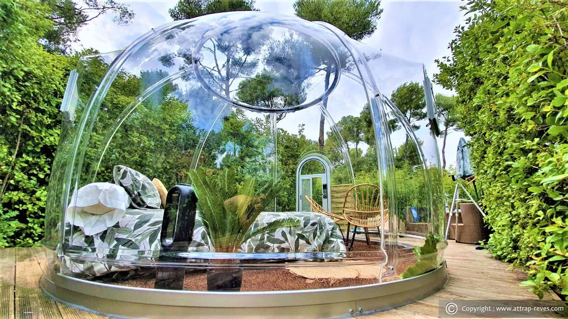 Bubble stay nestled in greenery in the PACA region at Attrap’Rêves
