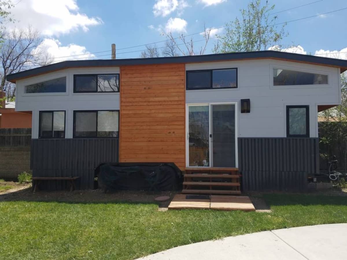 Cedar Queen 28′ Tiny House