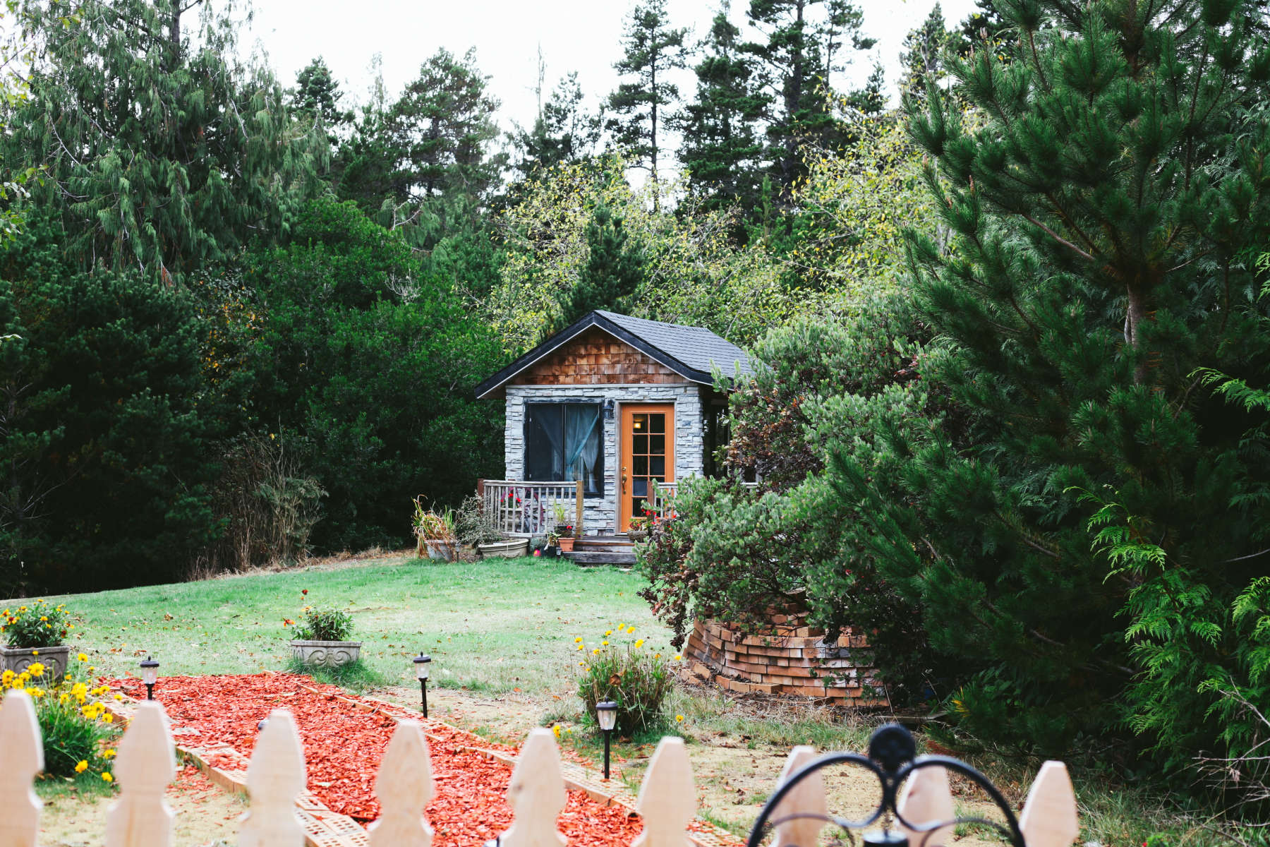 bandon-bandon-farm-stay-oregon-coast-cabin-forest-lodging