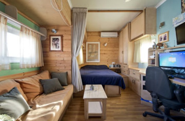 Solar and Off-Grid-Ready Motorhome Tiny House