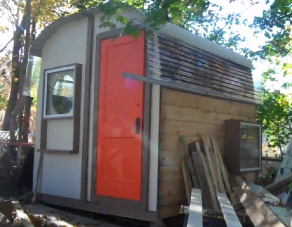 Deek's 8x8x8 Tiny Cabin