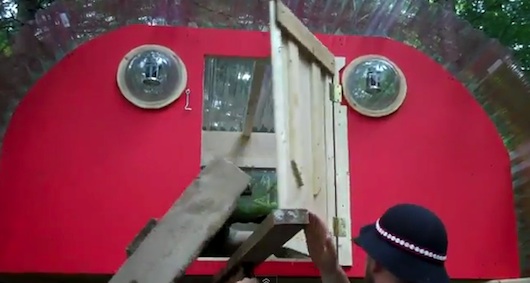 deeks-treehouse-for-his-brothers-30th