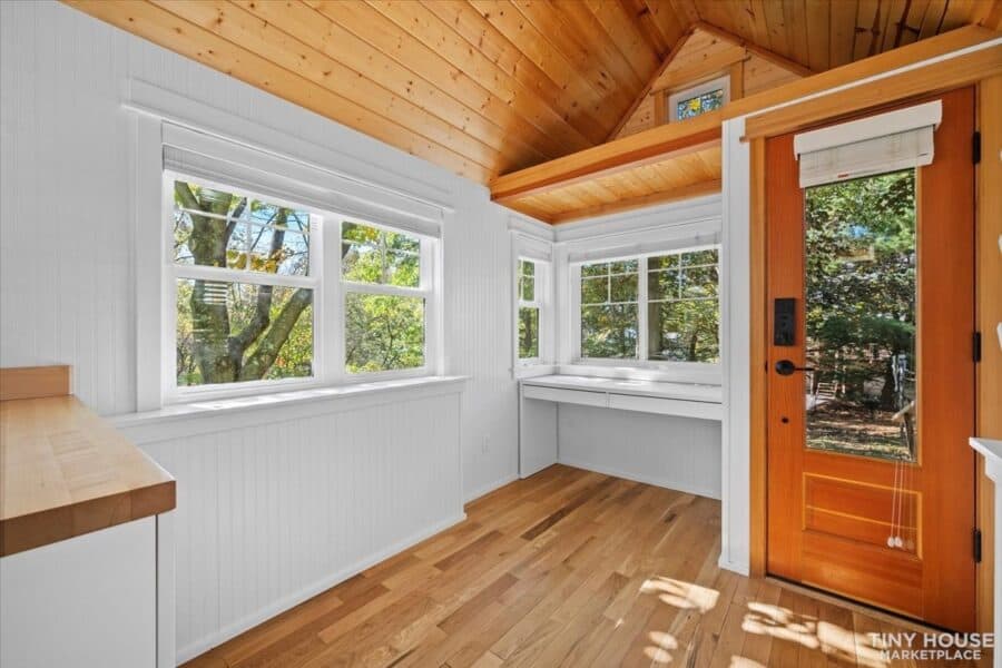 Shower enclosure with glass door