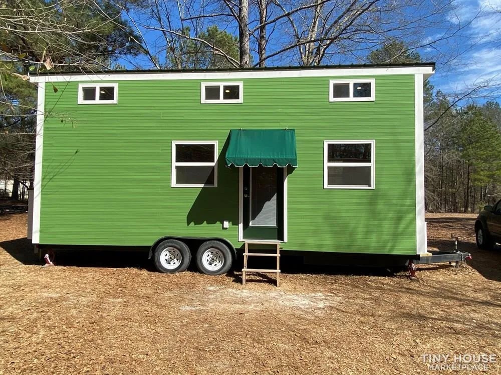 Nearly-Complete Spring Green THOW: $35K 9