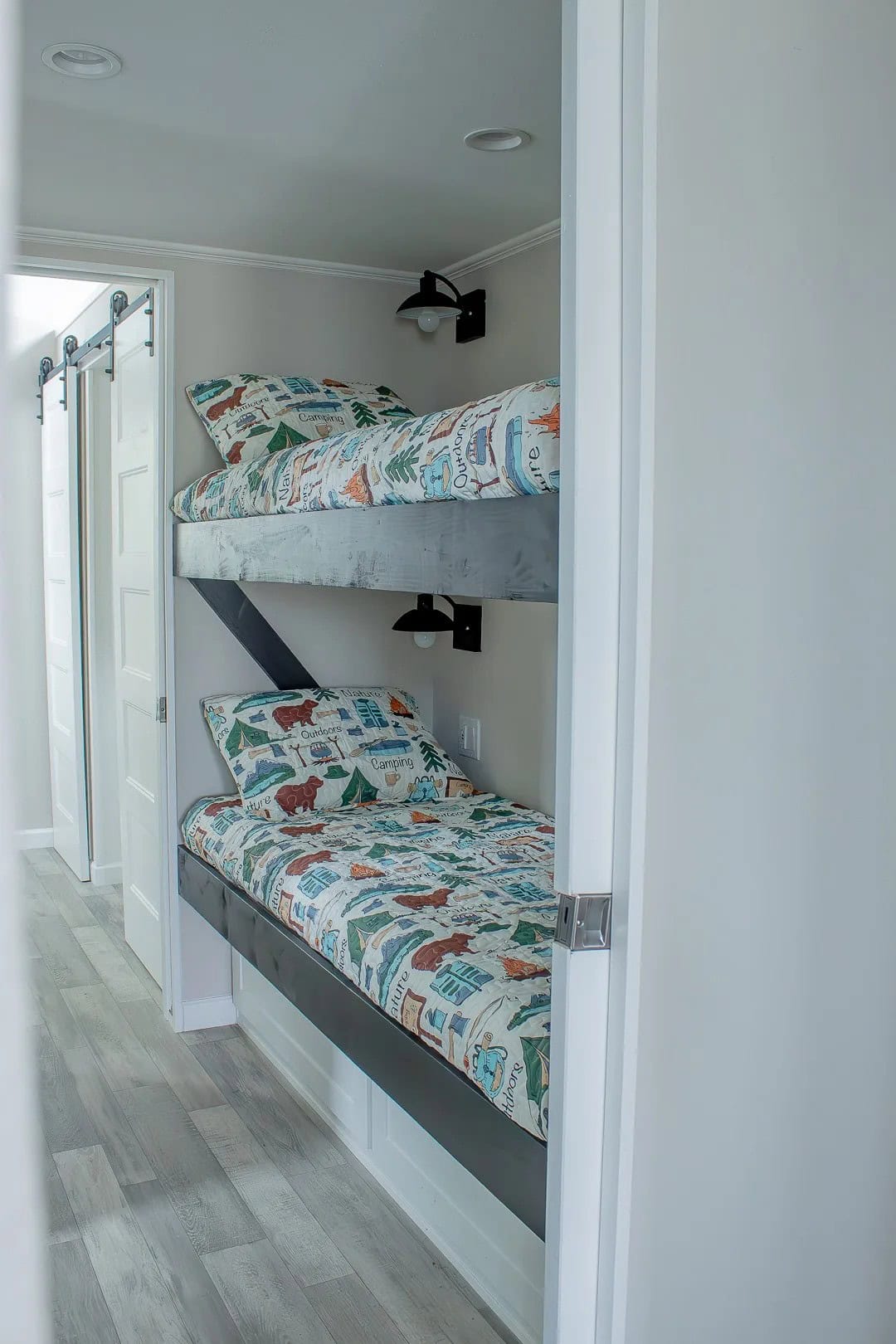 Built-in bunks in a side alcove