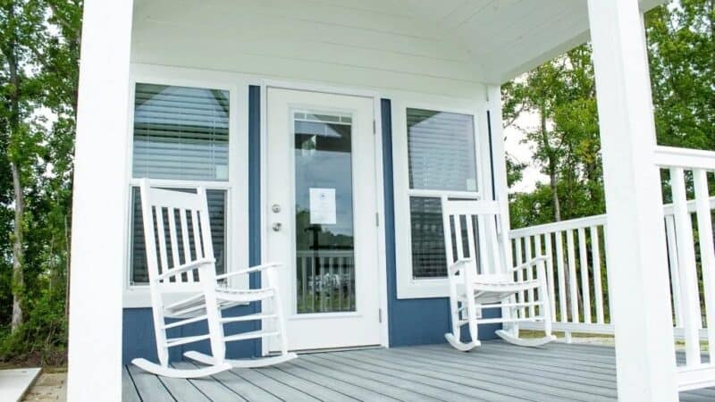 Eagle Loft 11341A porch