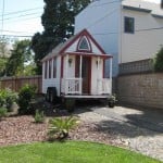 Elaine Walker's Tiny House - A Tumbleweed Fencl