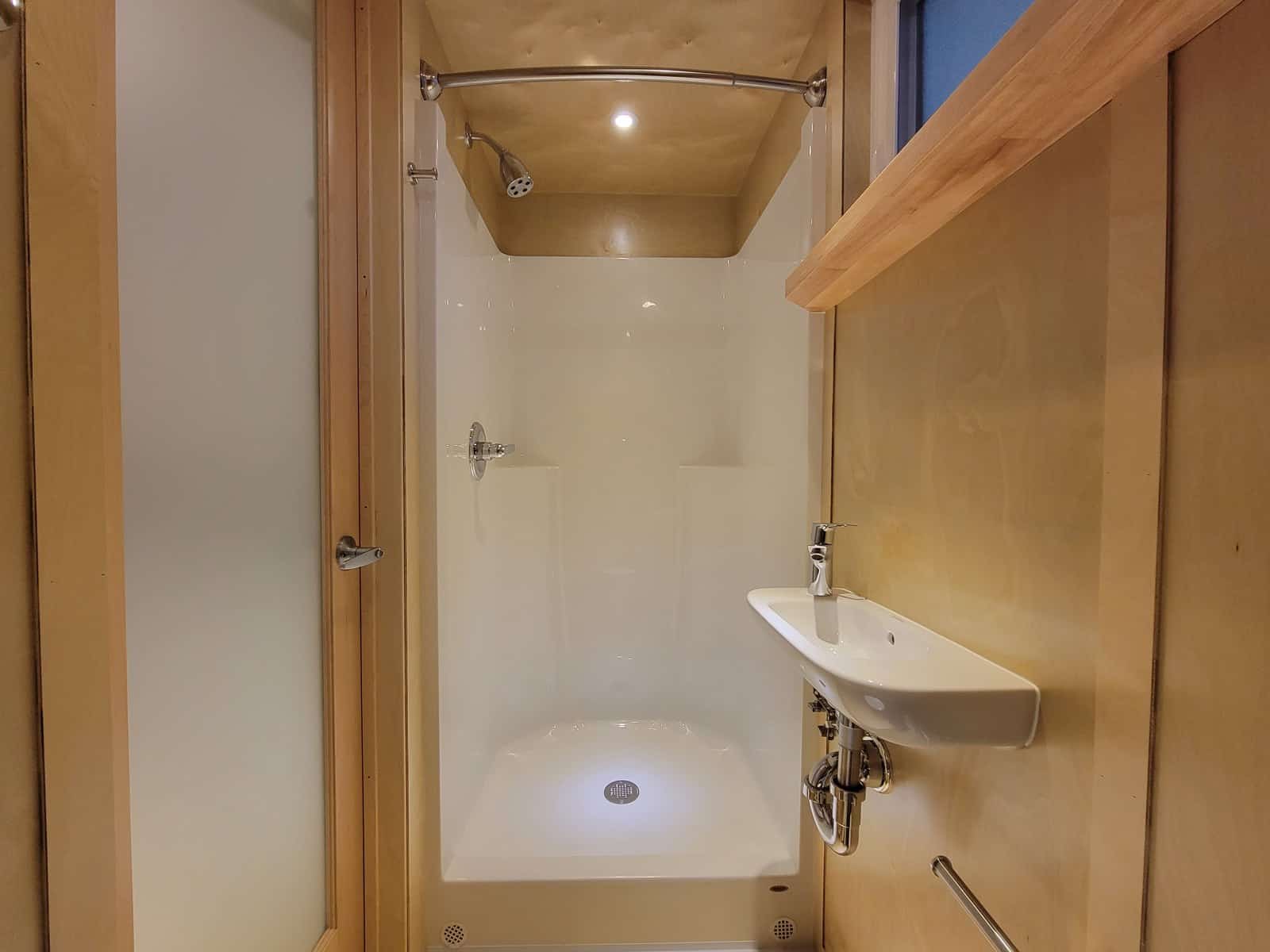 Escape eONE Limited Edition tiny house image 10