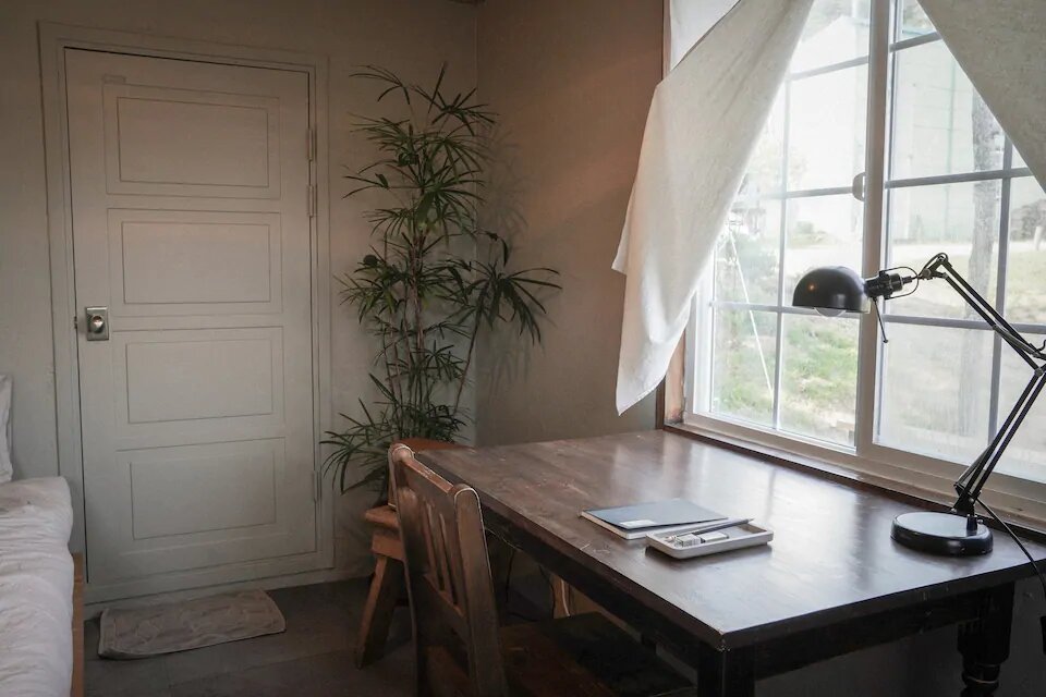 poets hideaway 3