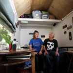 formerly-homeless-couple-living-simply-in-tiny-house-002