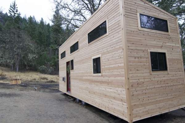 gabriella-and-andrew-modern-tiny-house-build-002