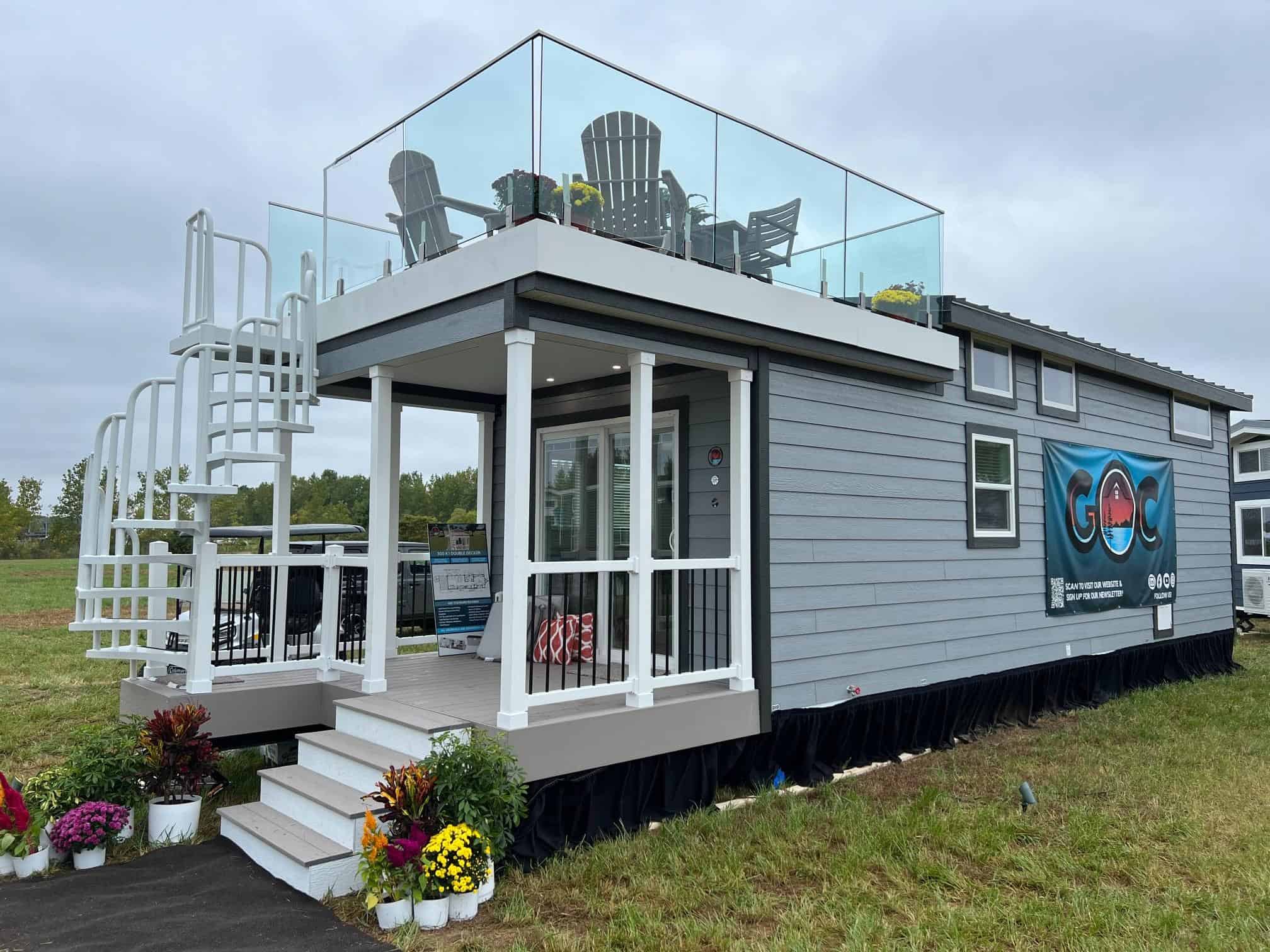 GOC Bayview 300 TH24069 exterior with rooftop deck