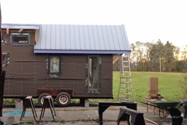 hammerstone-school-hands-on-tiny-house-carpentry-for-women-004