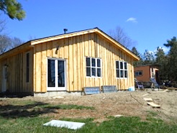jane-dwinells-668-sf-little-house-001