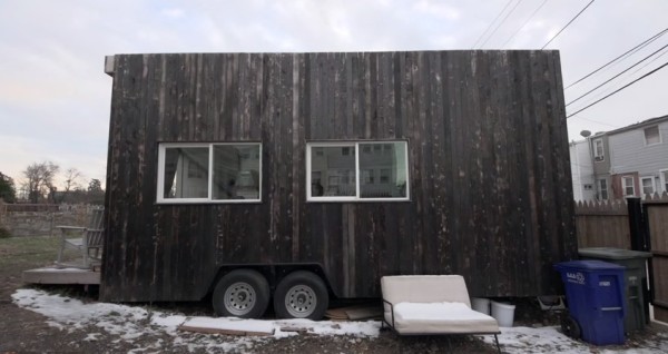 jay-austins-140-sq-ft-matchbox-tiny-home-on-wheels-006
