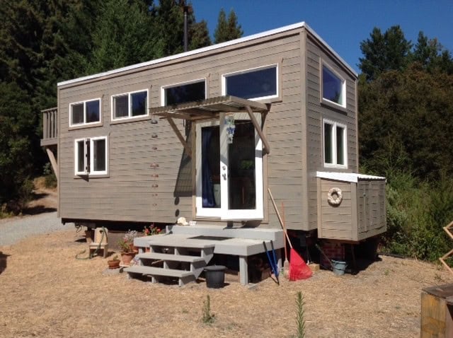 Lisa Michel Molecule tiny house Santa Cruz exterior