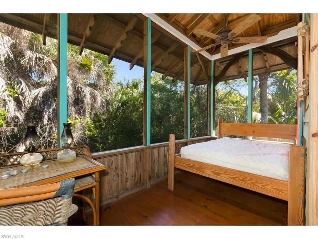 Stunning Off Grid Island Vacation Homes With Game Rooms image