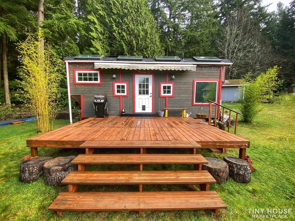 375 sq ft THOW with 6 Skylights! For Sale