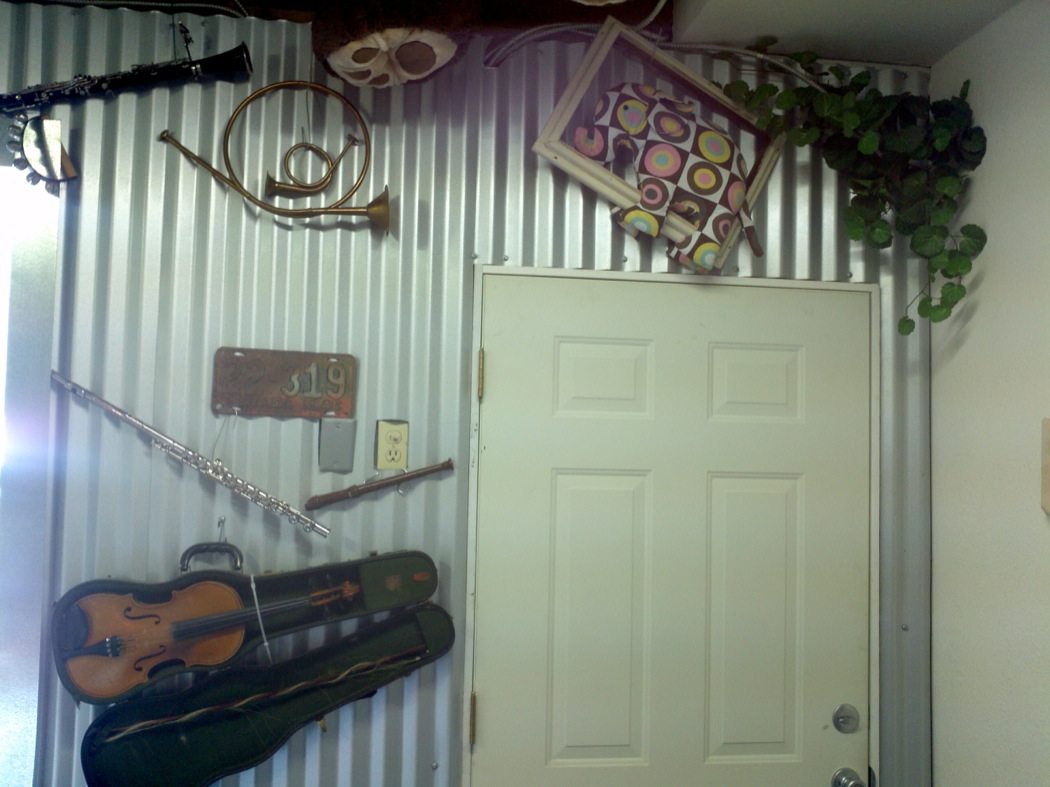 man-turns-garage-to-tiny-home-for-6k-0001