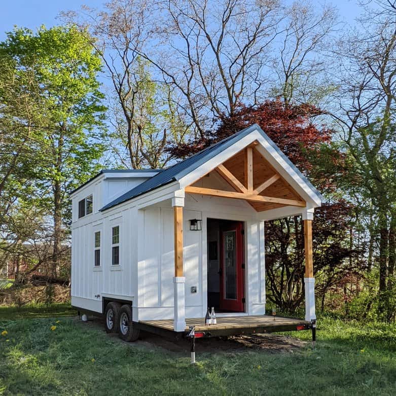 Maverick Quantum 14 exterior — Maverick Tiny Homes