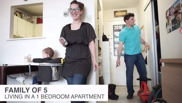 minimalist-family-of-5-living-600-sqft-apartment-002