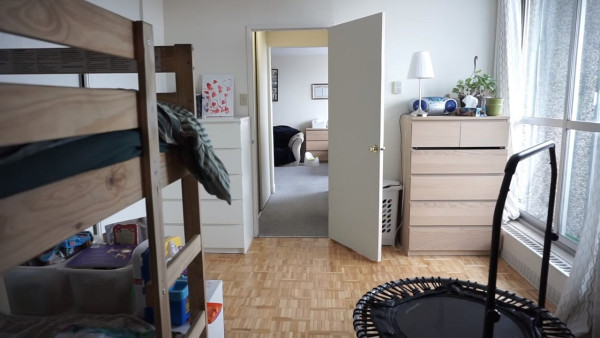 minimalist-family-of-5-living-600-sqft-apartment-011