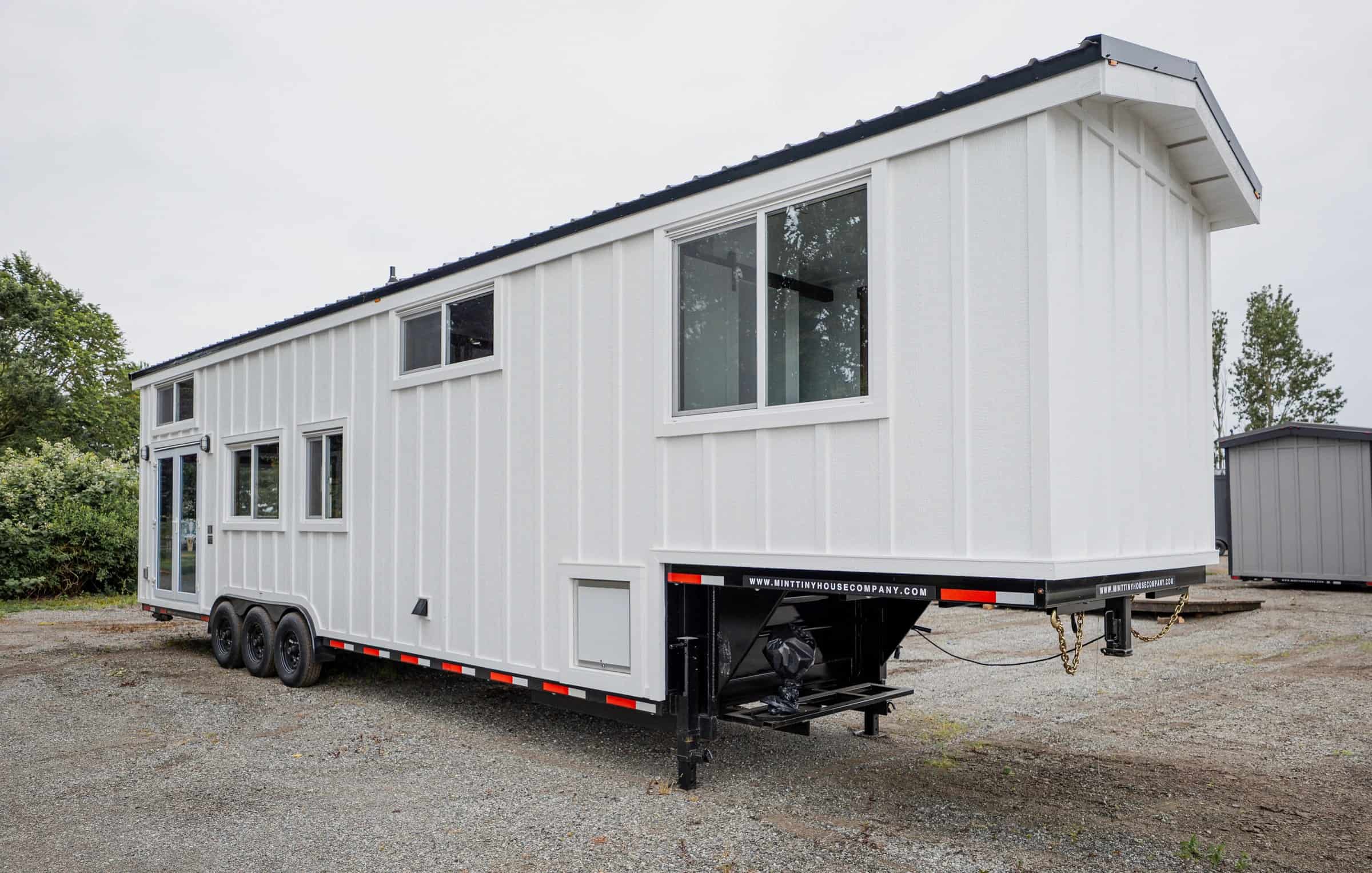Mint Arctic SKU 2406059 white gooseneck exterior on triple-axle