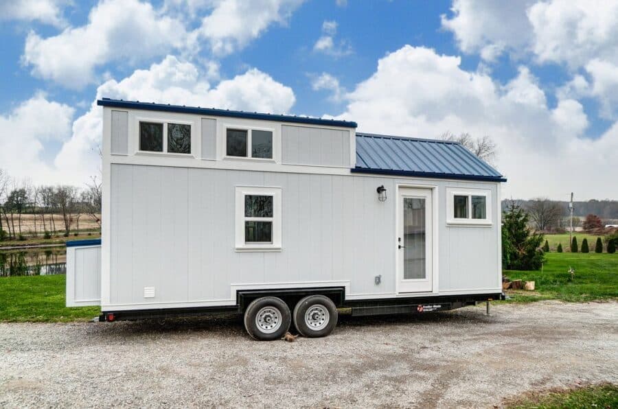Modern Tiny Living Niagara Interior 1
