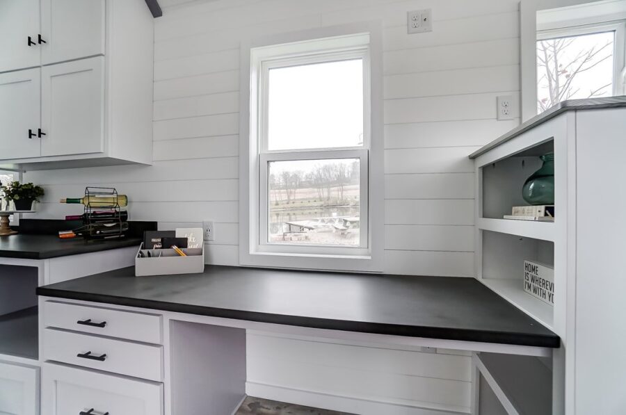 Modern Tiny Living Niagara Interior 6